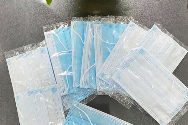 Disposable mask packaging
