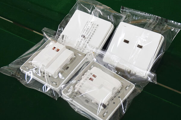 Electrical Sockets Packing